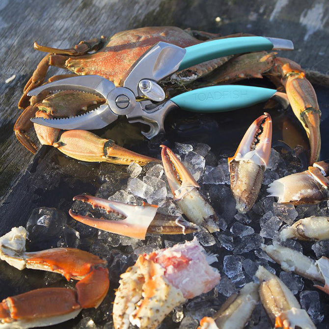 Toadfish Outfitters Crab Claw Cutter